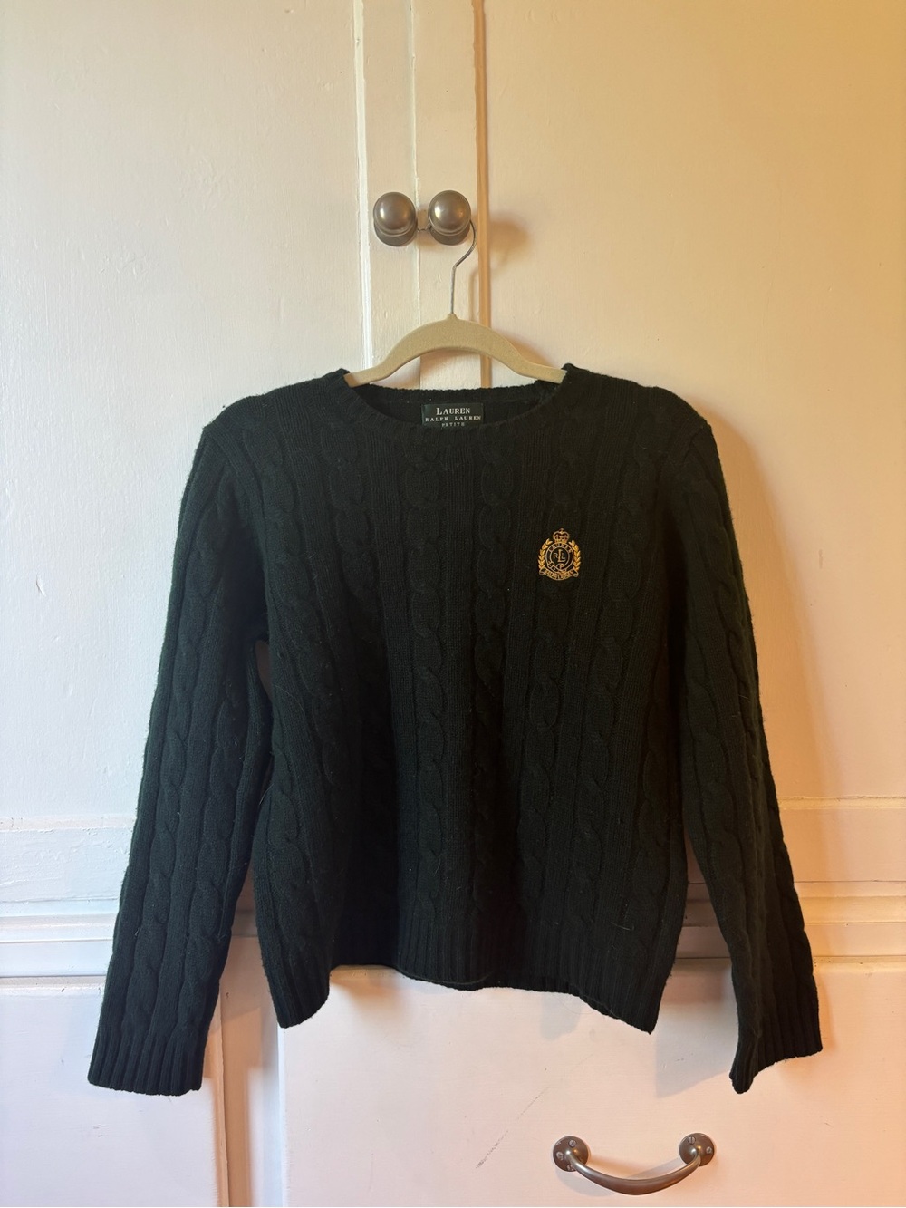 Lauren Ralph Lauren Green Cable-Knit Crewneck Sweater with Embroidered Crest